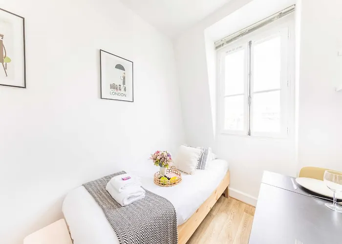 Charming 1p Near Av Montaigne Apartamento *