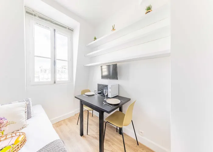 Apartman Charming 1p Near Av Montaigne *